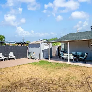 Holiday home Charmer Phoenix