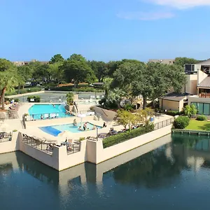  Apartment Island Club 1
